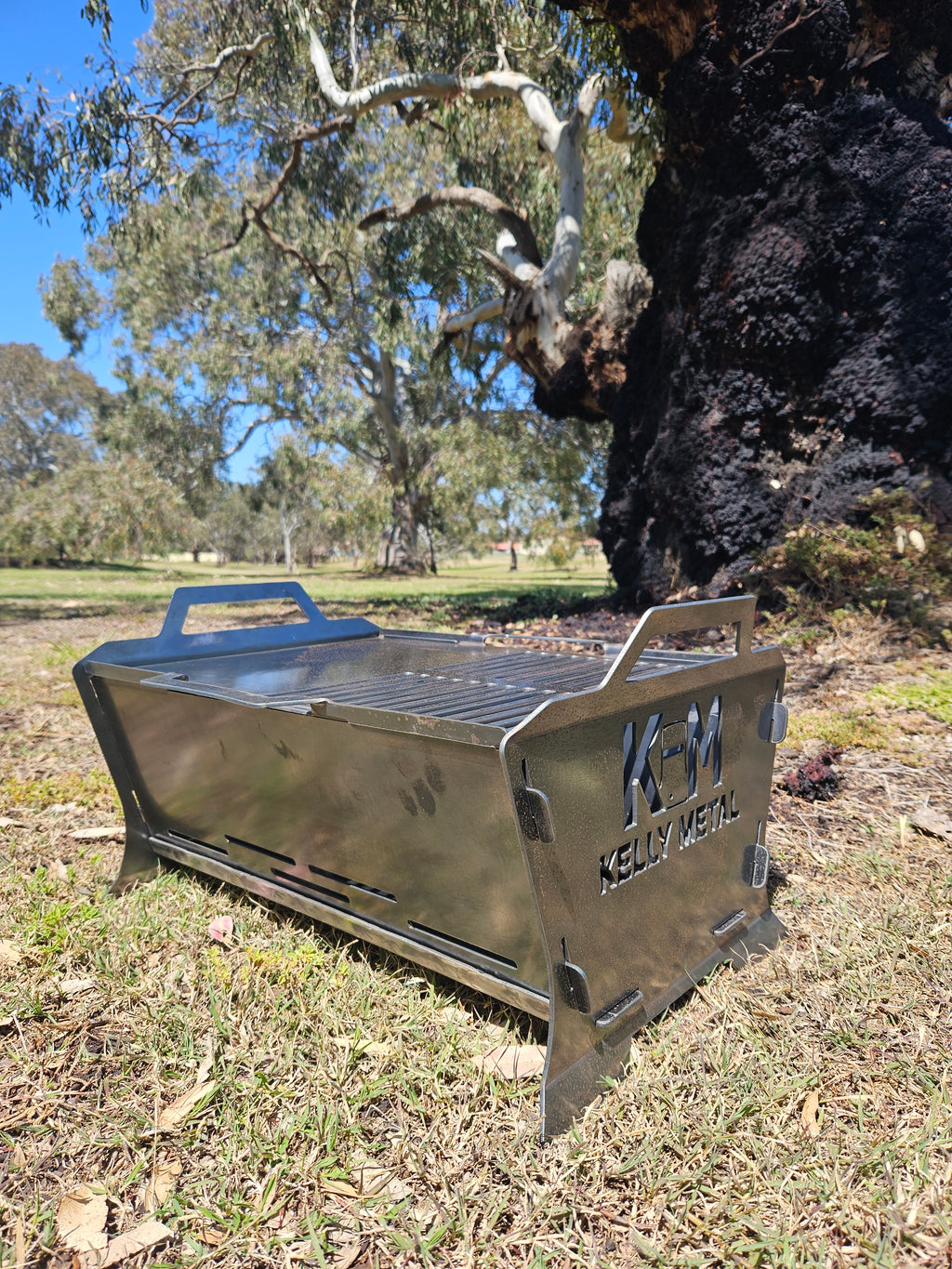 Kelly Metal TrailForge Fire Pit