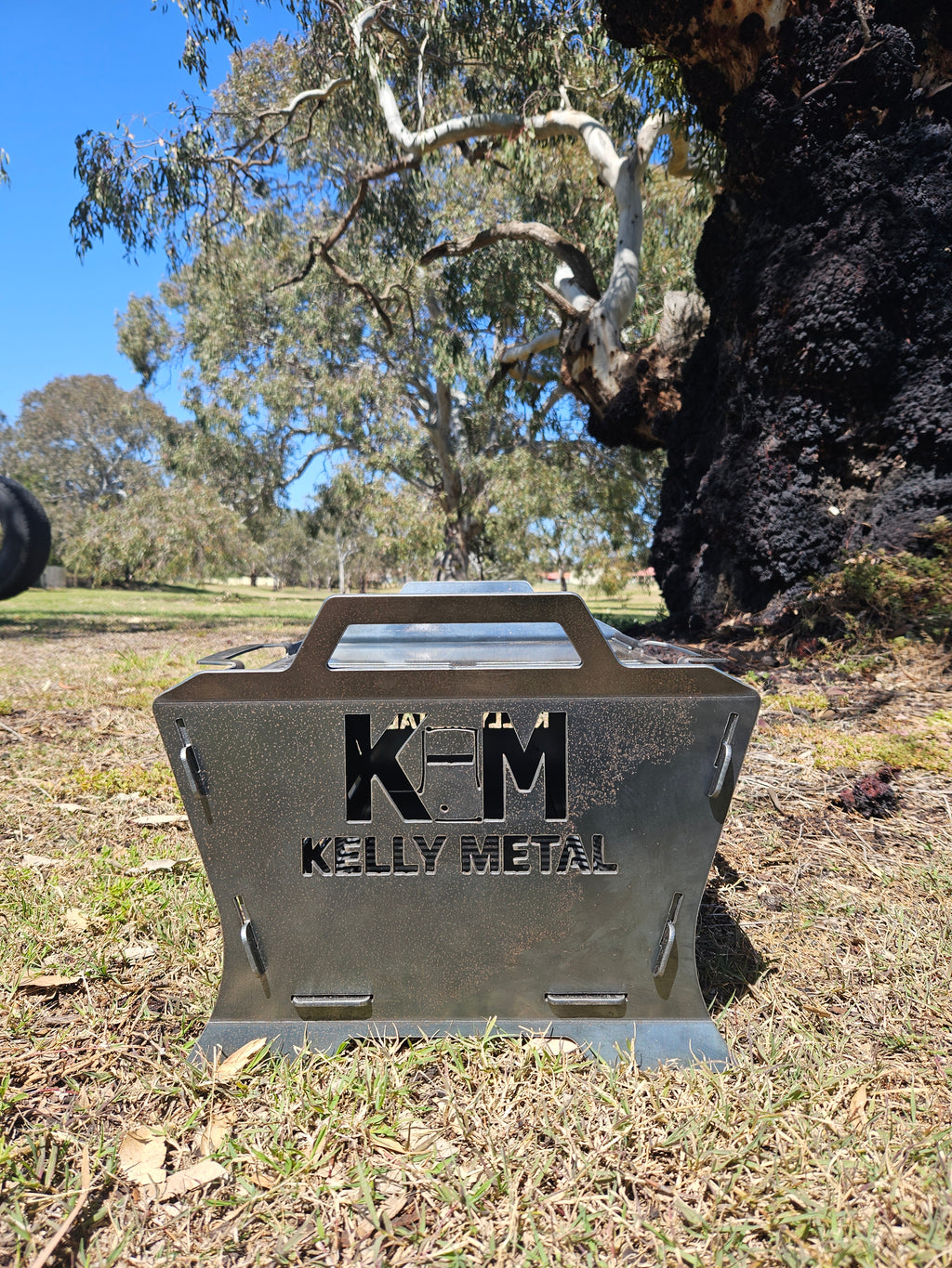 Kelly Metal TrailForge Fire Pit