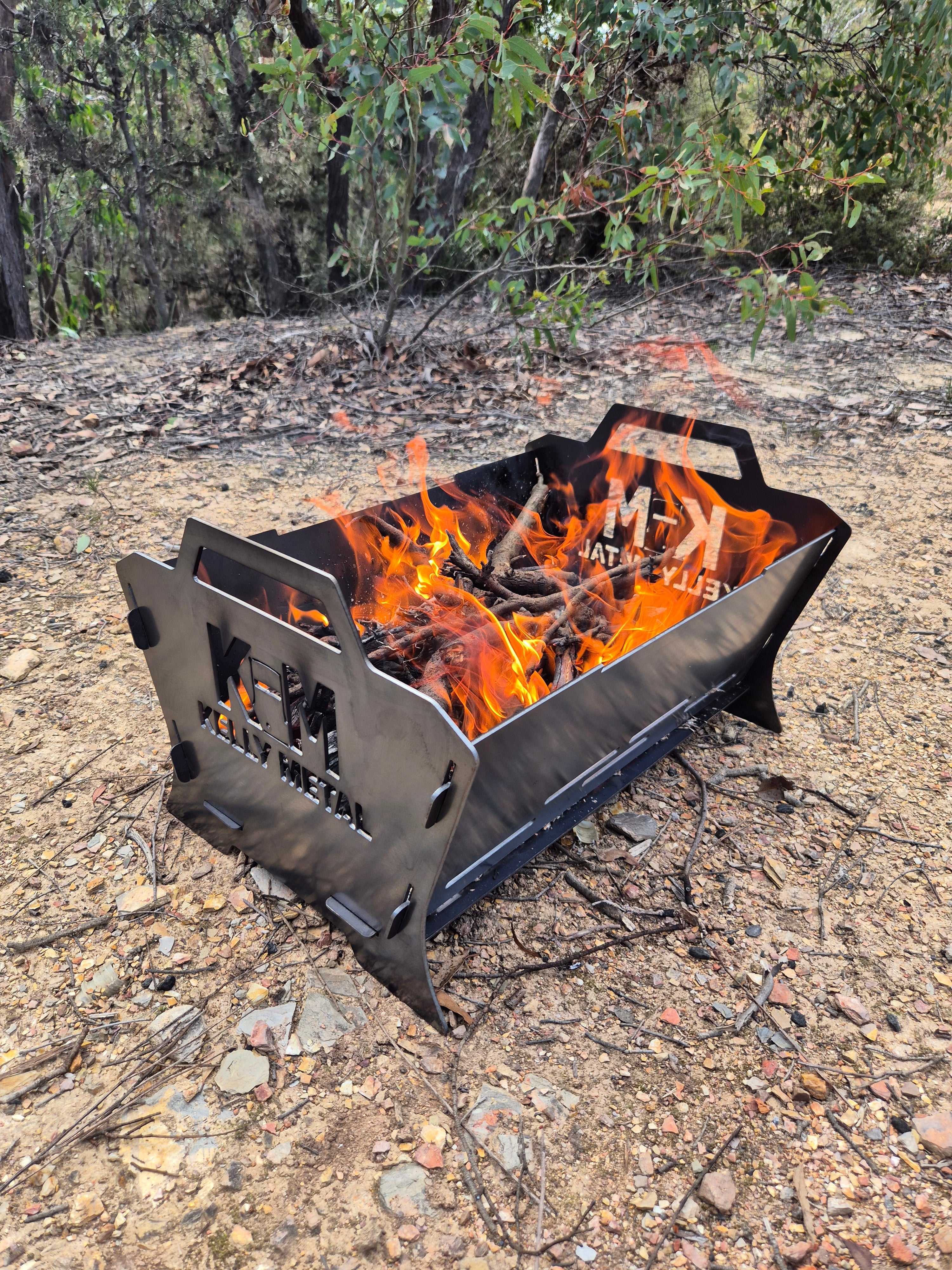 Kelly Metal TrailFire Fire Pit